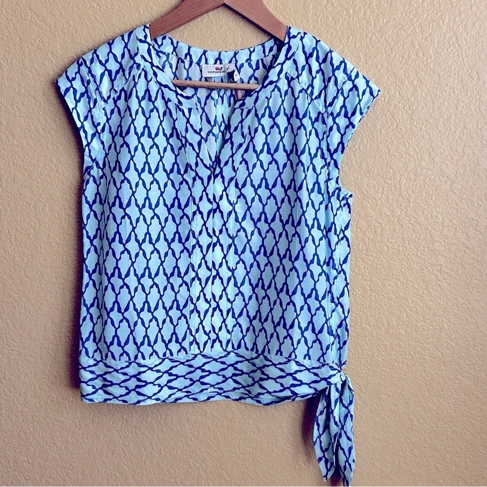 Vineyard Vines Rayon/Silk V Neck Cap Sleeve Top